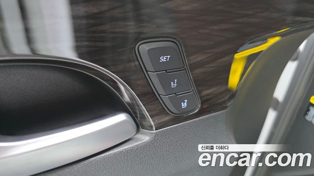 Hyundai Santafe 2019 — photo 31