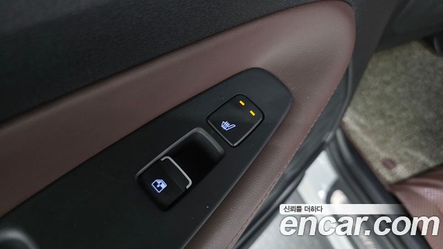 Hyundai Santafe 2019 — photo 32