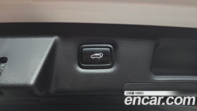 Hyundai Santafe 2019 — photo 36