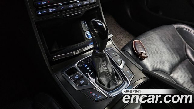 Hyundai Grandeur 2016 — photo 9