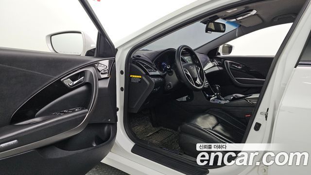 Hyundai Grandeur 2016 — photo 10