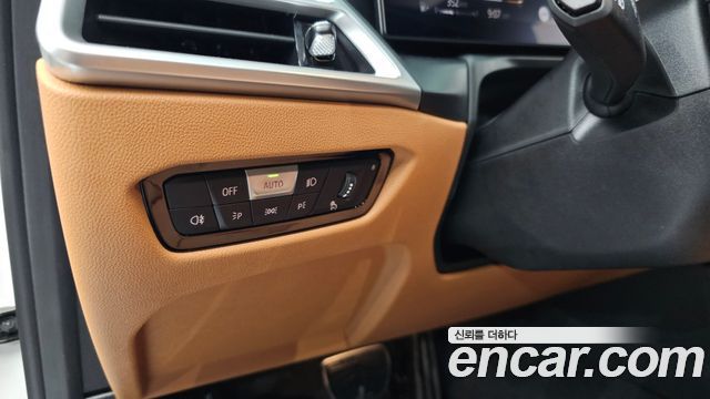 BMW 3-Series 2025 — photo 20