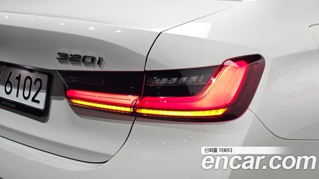 BMW 3-Series 2025 — photo 9