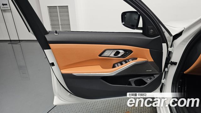 BMW 3-Series 2025 — photo 14