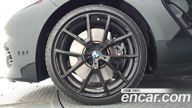 BMW 8-Series 2026 — photo 5