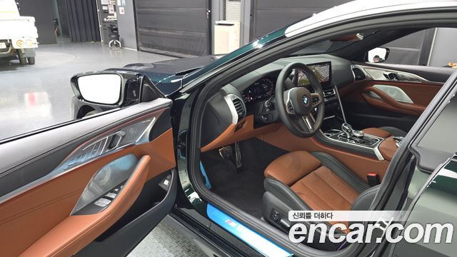 BMW 8-Series 2026 — photo 13