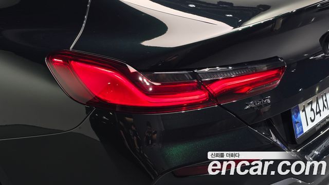 BMW 8-Series 2026 — photo 9