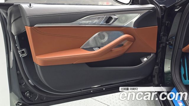 BMW 8-Series 2026 — photo 14