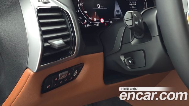 BMW 8-Series 2026 — photo 28