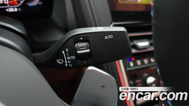 BMW 8-Series 2026 — photo 37