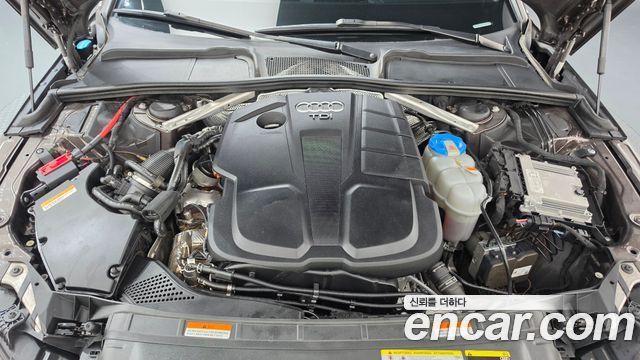 Audi A4 2018 — photo 6