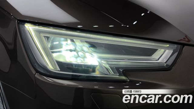 Audi A4 2018 — photo 8