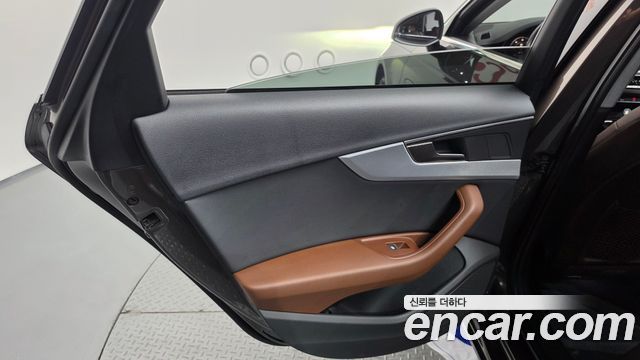 Audi A4 2018 — photo 15