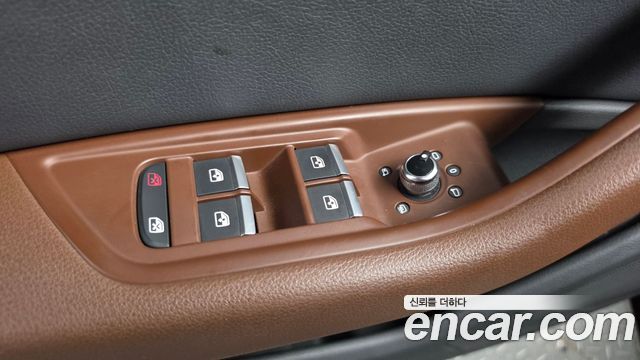 Audi A4 2018 — photo 29