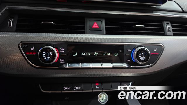 Audi A4 2018 — photo 30