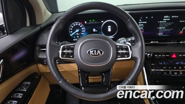 Kia Canival 2021 — photo 14
