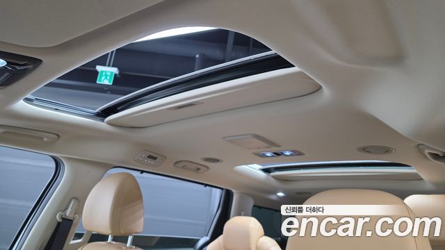 Kia Canival 2021 — photo 18