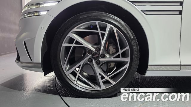 Genesis G90 2023 — photo 5