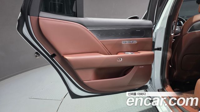 Genesis G90 2023 — photo 15