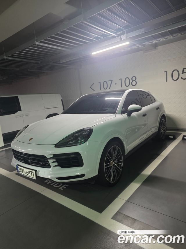 Porsche Cayenne 2021 — photo 2