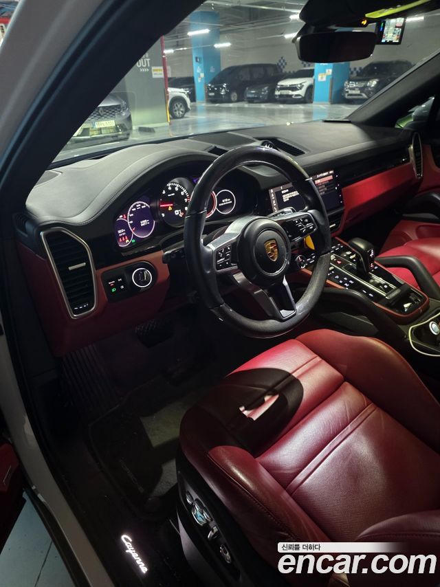 Porsche Cayenne 2021 — photo 5