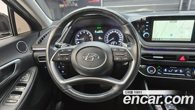 Hyundai Sonata 2022 — photo 19