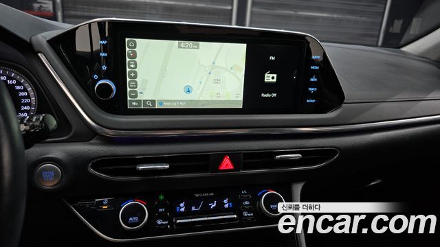 Hyundai Sonata 2022 — photo 21