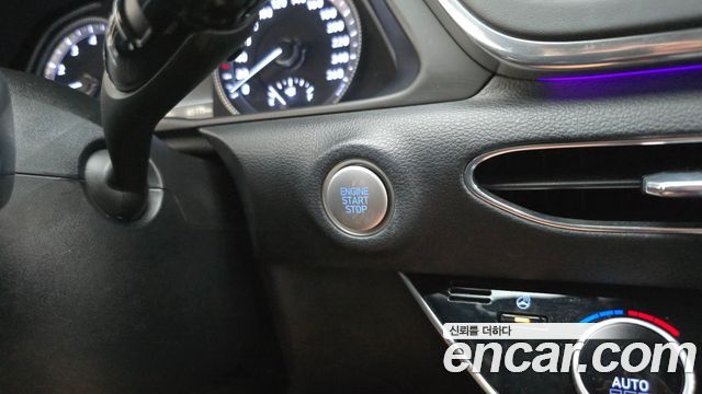 Hyundai Sonata 2022 — photo 26
