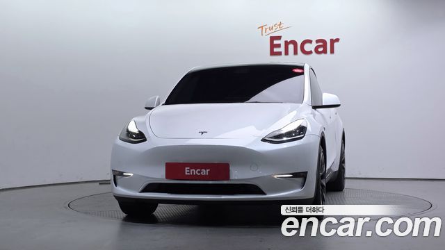 Tesla Model Y 2022 — photo 3