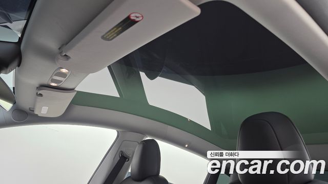 Tesla Model Y 2022 — photo 28