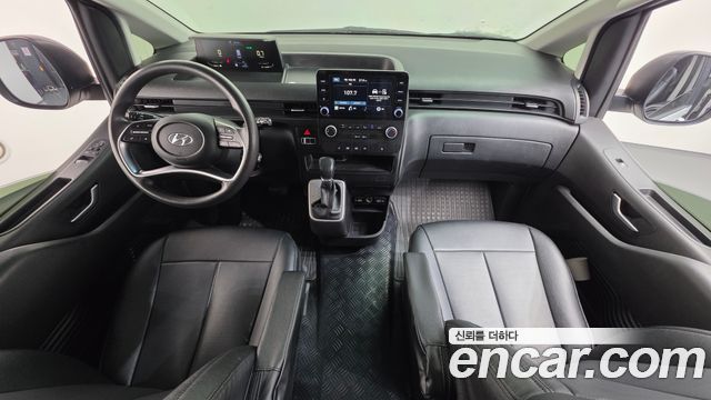Hyundai Staria 2023 — photo 7