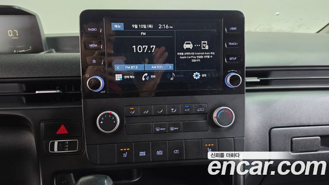 Hyundai Staria 2023 — photo 16