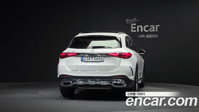 Mercedes-Benz GLC-Class 2023 — photo 4