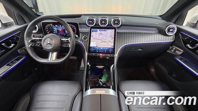 Mercedes-Benz GLC-Class 2023 — photo 10