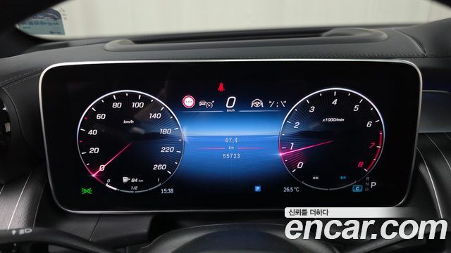 Mercedes-Benz GLC-Class 2023 — photo 11