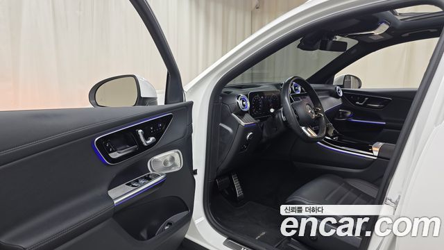 Mercedes-Benz GLC-Class 2023 — photo 13