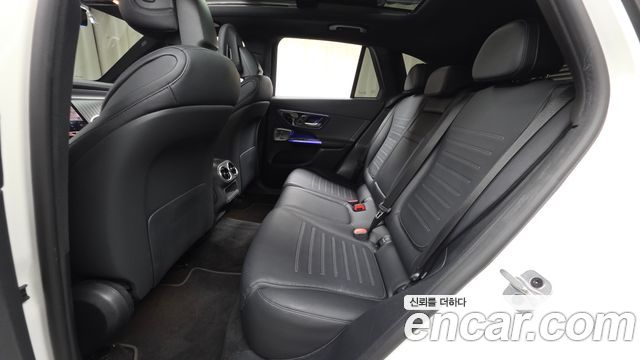 Mercedes-Benz GLC-Class 2023 — photo 18