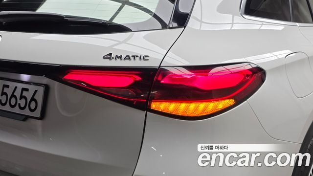 Mercedes-Benz GLC-Class 2023 — photo 9