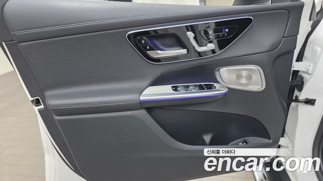 Mercedes-Benz GLC-Class 2023 — photo 14