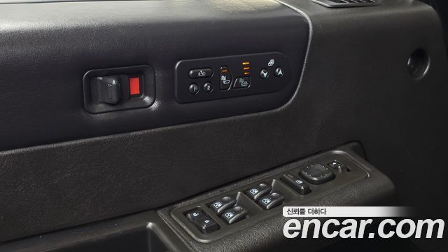 Hummer H2 2006 — photo 16