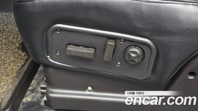 Hummer H2 2006 — photo 17