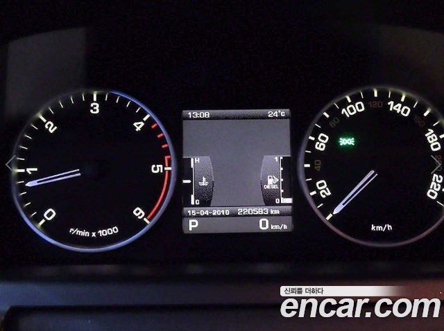 Land Rover Discovery 2011 — photo 8
