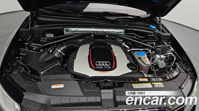 Audi SQ5 2016 — photo 6