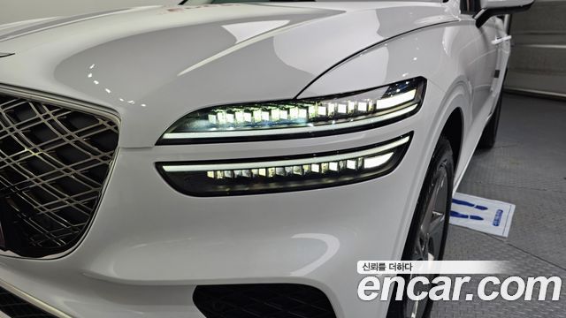 Genesis GV70 2026 — photo 8