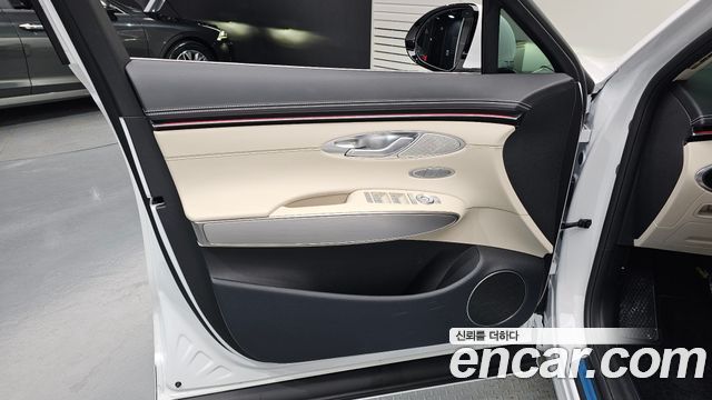 Genesis GV70 2026 — photo 14