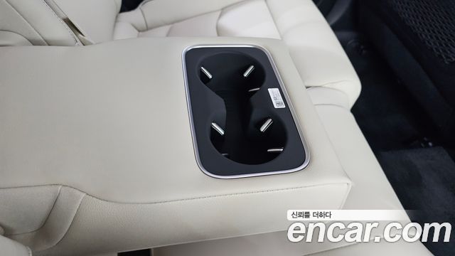 Genesis GV70 2026 — photo 30