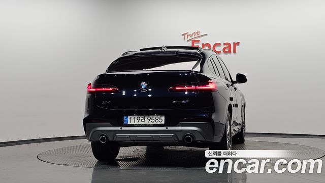 BMW X4 2021 — photo 4