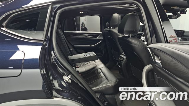 BMW X4 2021 — photo 17