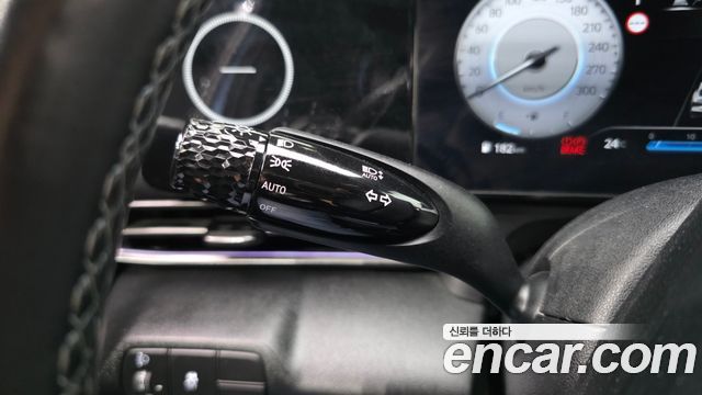 Hyundai AVANTE 2024 — photo 28
