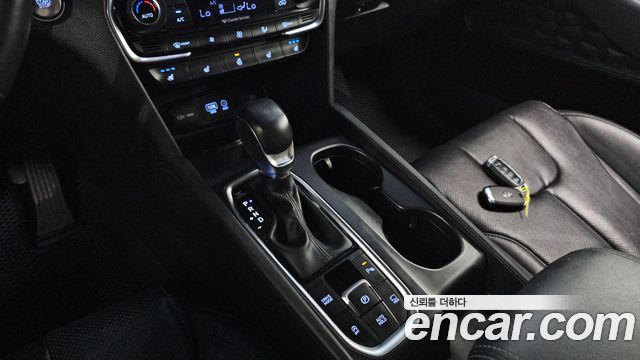 Hyundai Santafe 2019 — photo 12